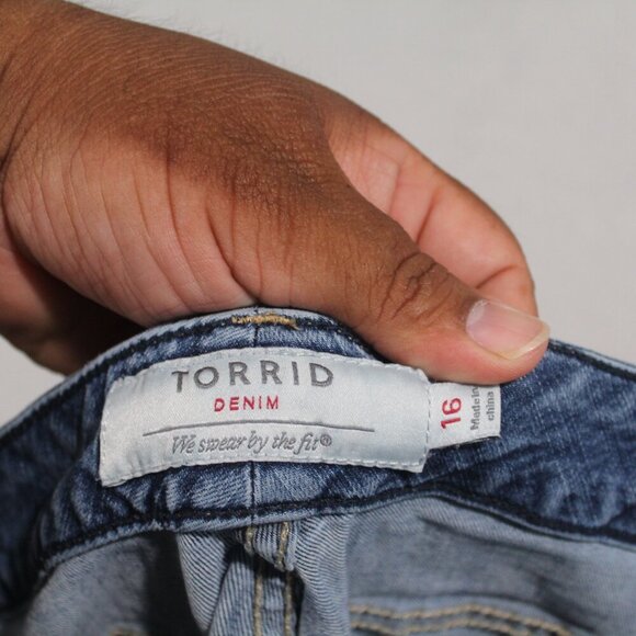 Torrid Women Blue Jeans Skinny Swear By The Fit Casual Denim Size 16 - Picture 8 of 9